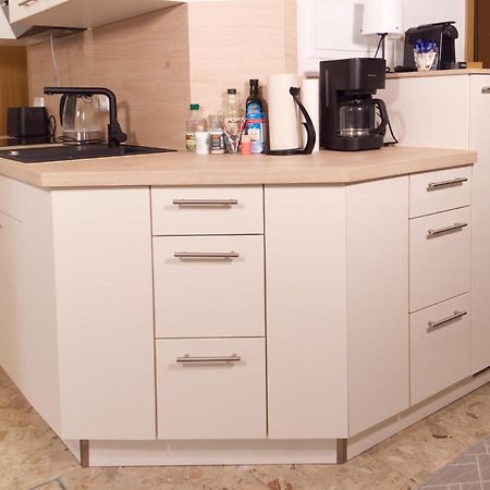 Bohnapartments Elisa - Wohlfuehlapartment Mit 2 Gratis Parkplaetzen Und 3 Schlafzimmern - Wlan - Vollausstattung Erfurt Extérieur photo