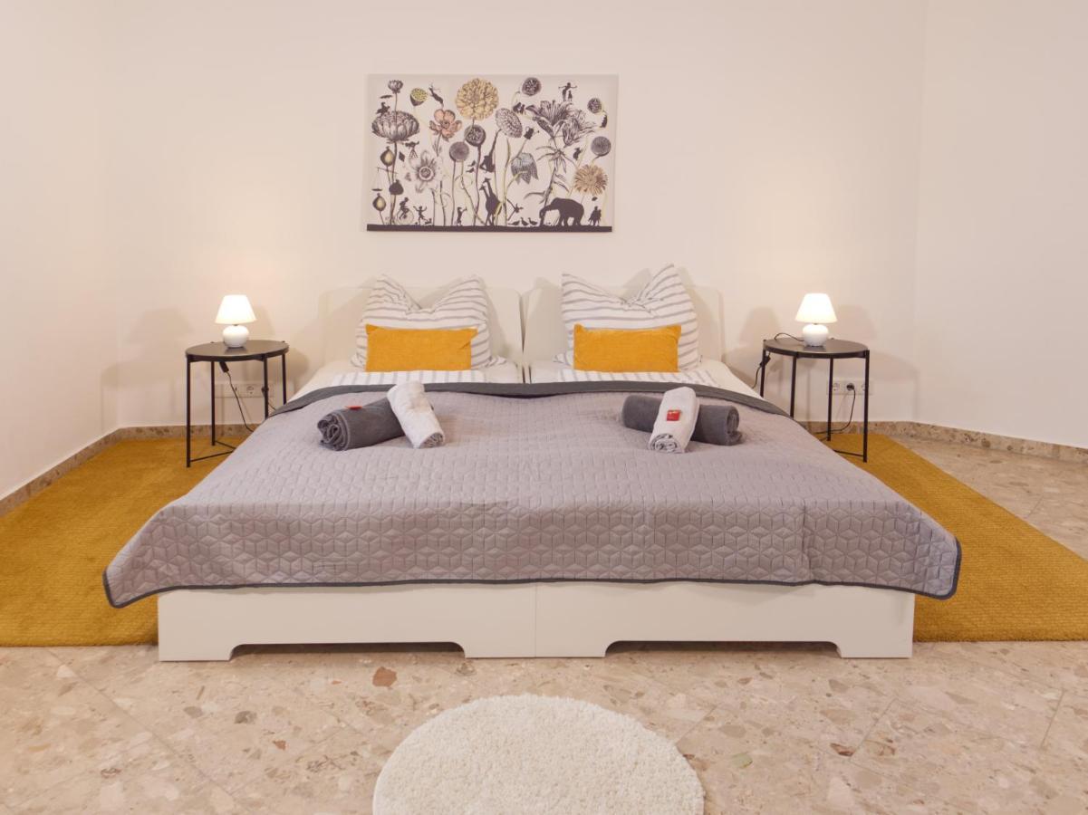 Bohnapartments Elisa - Wohlfuehlapartment Mit 2 Gratis Parkplaetzen Und 3 Schlafzimmern - Wlan - Vollausstattung Erfurt Extérieur photo