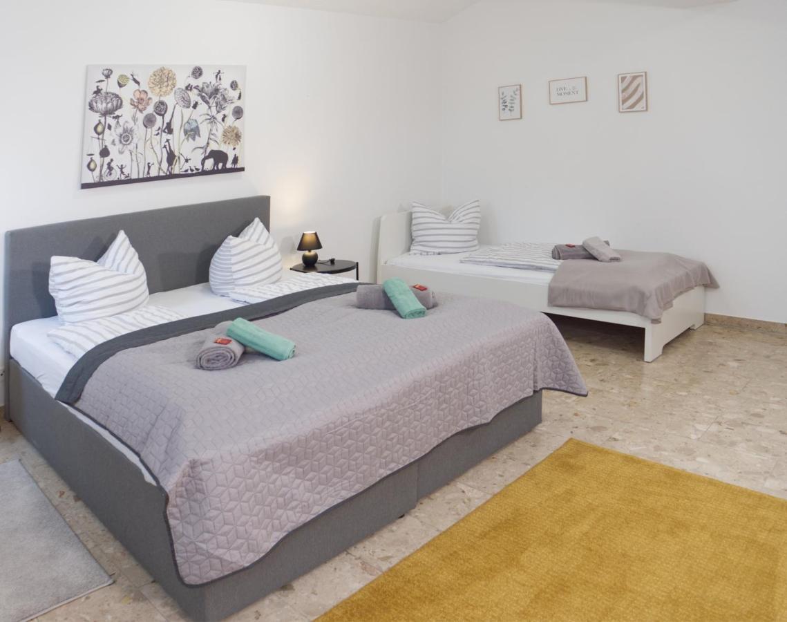 Bohnapartments Elisa - Wohlfuehlapartment Mit 2 Gratis Parkplaetzen Und 3 Schlafzimmern - Wlan - Vollausstattung Erfurt Extérieur photo